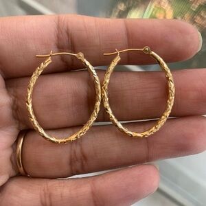 10kt Gold Hoops
